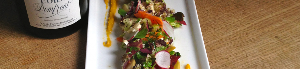 Recette de tartine végétale et bouteille de Poiré Domfront